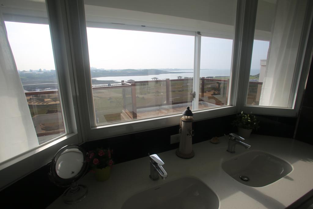 Malibu Oceanview Homestay Magong Exterior foto